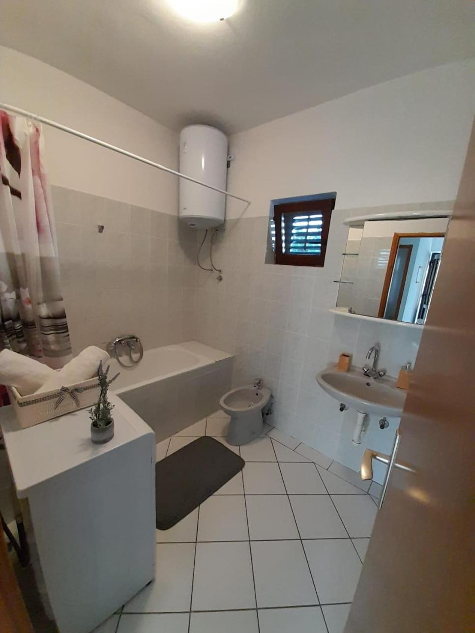 Apartmán Lucija Pridraga Exteriér fotografie